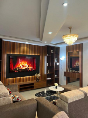 Luxury Josée
